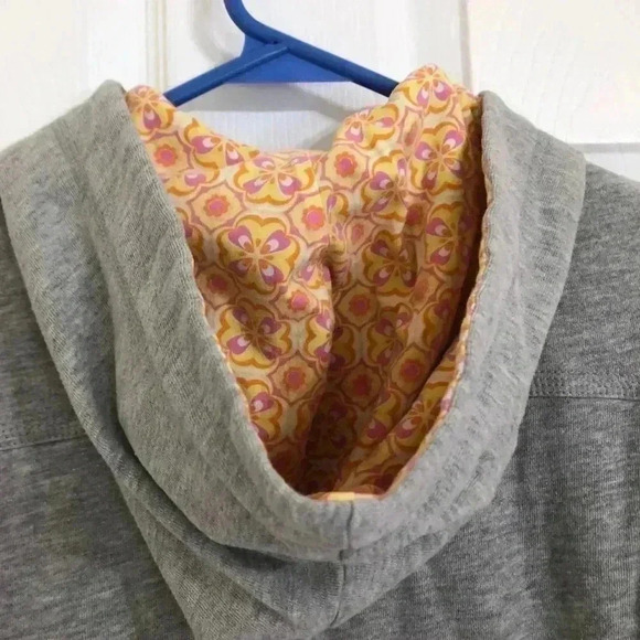 Roxy Grey Hoodie Floral Hood Size Extra Small - Picture 14 of 16